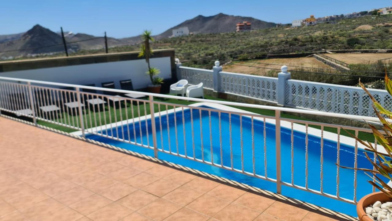 Villa Gaelca Arona  Exterior photo